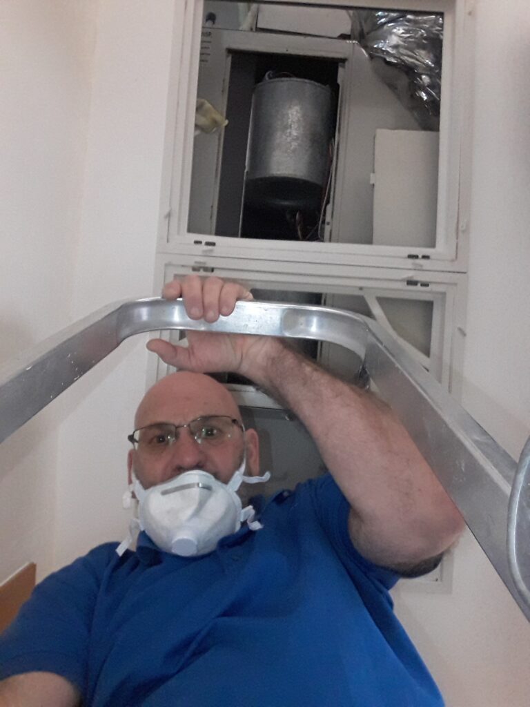 ניקוי וחיטוי מזגן מיני מרכזי